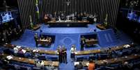 Sessão de votação do impeachment durou muitas horas   Foto: Agência Senado