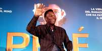 Pelé durante lançamento de filme que contará sua história  Foto: EFE