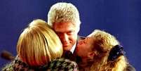 Hillary tornou-se primeira primeira dama a ser eleita para um cargo público nos Estados Unidos  Foto: DAVID AKE / BBCBrasil.com