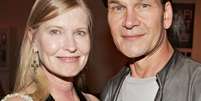 Patrick Swayze e Lisa Niemi ficaram casados por 34 anos  Foto: Frazer Harrison / Getty Images 