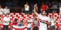 
                        
                        
                    Alexandre Pato comemora gol pelo São Paulo na passagem por empréstimo (Foto: Eduardo Viana/Lancepress!)  Foto: Lance!