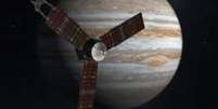 Durante sua missão, Juno deve dar a volta a Júpiter mais de 30 vezes para fazer observações sobre o planeta  Foto: NASA/EPA / BBC News Brasil