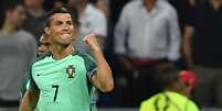 
                        
                        
                    Cristiano Ronaldo disputará pela segunda vez uma final de Eurocopa (Foto: FRANCISCO LEONG/AFP)  Foto: Lance!