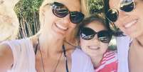 Fl&aacute;via Alessandra e filhas  Foto: Instagram/@flaviaalereal / Reprodu&ccedil;&atilde;o
