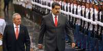Maduro tem procurado manter uma relação especial com Cuba, que começou no governo de Chávez  Foto: Getty Images