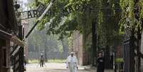 Papa Francisco visita o antigo campo de concentração de Auschwitz, na Polônia  Foto: EFE