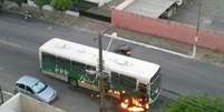 Ônibus é incendiado no Rio Grande do Norte  Foto: Reprodução/Twitter