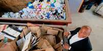 Empresário da reciclagem, Júlio Santos empreende desde os 20 anos de idade   Foto: Phil Clarke Hill/BBC Brasil / BBCBrasil.com