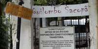 Comunidade conquistou na Justi&ccedil;a o direito de permanecer no local  Foto: BBC / BBC News Brasil