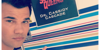 Taylor Lautner em "Scream Queens"  Foto: Instagram / PureBreak