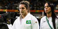 A judoca brasileira Mayra Aguiar (E)  Foto: Gazeta Press