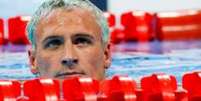 M&atilde;e de Lochte disse que filho ficou 'abalado' ap&oacute;s o incidente  Foto: EPA