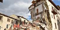 Terremoto atinge a região central da Itália e deixa vários mortos e construções destruídas  Foto: Getty Images