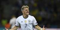 Schweinsteiger jogou a última Eurocopa pela Alemanha(Foto: Martin Bureau / AFP)  Foto: Lance!