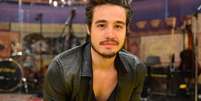 Tiago Iorc est&aacute; solteiro ap&oacute;s f&atilde;s pedirem volta com Isabelle Drummond: 'Avulso'  Foto: Reprodu&ccedil;&atilde;o, Eduardo Enomoto / Record / PurePeople