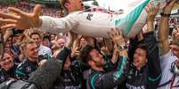 Nico Rosberg celebra vitória na Itália  Foto: EFE