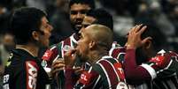 Os jogadores do Fluminense reclamam com árbitro em Itaquera  Foto: Mailson Santana/Fluminense FC. / LANCE!