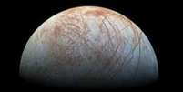 O satélite de Júpiter é um dos principais alvos dos cientistas na busca por vida extraterrestre no Sistema Solar  Foto: NASA / BBCBrasil.com