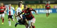 Flamengo e Palestino duelaram em Cariacica (Gilvan de Souza / Flamengo)  Foto: Lance!