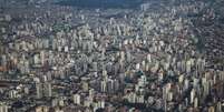 Vista aérea de São Paulo, que também escolhe prefeito neste domingo  Foto: Getty Images