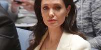 Angelina Jolie, 4 kg mais magra, sofre com ataques de p&acirc;nico ap&oacute;s separa&ccedil;&atilde;o, como indica a revista americana 'Life & Style' nesta ter&ccedil;a-feira, dia 11 de outubro de 2016  Foto: Getty Images / PurePeople