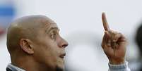 Roberto Carlos quer voltar ao clube onde foi ídolo jogando, mas como técnico  Foto: Getty Images
