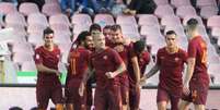 Jogadores comemoram o segundo gol de Dzeko na partida (Foto: Carlo Hermann / AFP)  Foto: Lance!