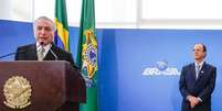 Temer e o novo presidente do Ipea, Ernesto Lozardo, em sua nomeação, em junho  Foto: Beto Barata/PR