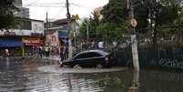 Temporal causa destruição no bairro da Lapa  Foto: Newton Menezes / Futura Press