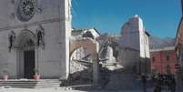 A Basílica de São Benedito, em Norcia, na região central da Itália, ficou completamente destruída, após o forte tremor deste domingo  Foto: Agência Brasil
