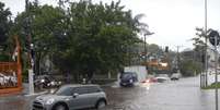 Chuva causa alagamento na avenida das Nações Unidas, em São Paulo, nessa quarta-feira.  Foto: Alexandre Serpa/Futura Press