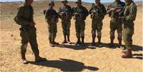 Para coronel da unidade, recrutar árabes é essencial para integração das comunidades  Foto: BBC News Brasil