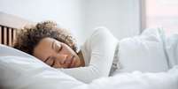 Estudo diz que ter uma boa noite de sono dificulta a eliminação de lembranças ruins  Foto: andresr  / iStock