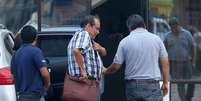 Gustavo Vargas Gamboa, diretor-geral da companhia aérea Lamia, é detido durante fiscalização   Foto: EFE