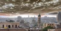 Vista aérea, antes da guerra, de Aleppo, palco de conflito que já matou dezenas de milhares de pessoas   Foto: Arquivo Nacional de Aleppo  / BBC News Brasil