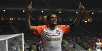 Taison é um dos destaques do Shakhtar na Europa League (Foto: Francisco Leong / AFP)  Foto: Lance!