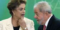 Os ex-presidentes Dilma Rousseff e Lula  Foto: Getty Images 