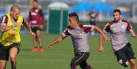 Cueva em treino com o São Paulo nos Estados Unidos (Foto: Rubens Chiri/saopaulofc.net)  Foto: Lance!