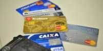 As administradoras de cartão não poderão mais financiar o saldo devedor dos clientes por meio docrotativo por mais de um mês  Foto: Agência Brasil