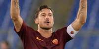 Totti é o maior ídolo da história da Roma (Foto: Reprodução / Twitter)  Foto: Lance!