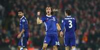 David Luiz comemora o gol de falta que marcou pelo Chelsea em clássico contra o Liverpool pelo Campeonato Inglês  Foto: Getty Images