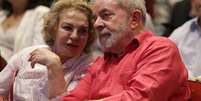 A ex-primeira-dama Dona Marisa Letícia e o ex-presidente Lula.  Foto: Newton Menezes/Futura Press