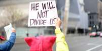 Cidadãos protestam contra veto de Trump que barra refugiados e cidadãos de sete países de maioria muçulmana.  Foto: Reuters