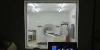 São Paulo – O programa Corujão da Saúde foi lançado há um mês e já atendeu um terço da demanda por exames médicos, como a tomografia computadorizada  Foto: Agência Brasil