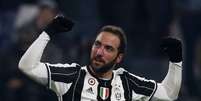 Higuaín marcou no jogo contra o Cagliari, pelo Campeonato Italiano (Foto: Marco Bertorello / AFP)  Foto: Lance!