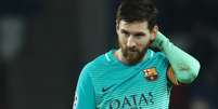 Nem Messi salvou o Barcelona da humilhação em Paris  Foto: Reuters