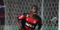 O atacante Vinicius Júnior, de 17 anos, foi destaque do Flamengo na disputa da última edição da Copa São Paulo de Futebol Júnior e também na Seleção Brasileira Sub-17  Foto: Divulgação/Flamengo