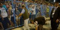 Delegado e peritos investigam local do acidente com carro alegórico da escola de samba Paraíso do Tuiuti, no Sambódromo   Foto: Agência Brasil