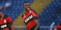 Flamengo tem atenção especial com Vinícius Júnior  Foto: Divulgação/Flamengo / LANCE!