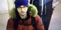 Imagem de câmeras de segurança mostram o suposto autor da explosão no metrô russo  Foto: Reuters